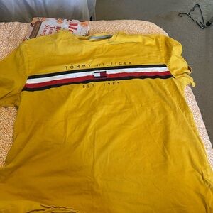 Classic vintage Tommy Hilfiger t shirt xl